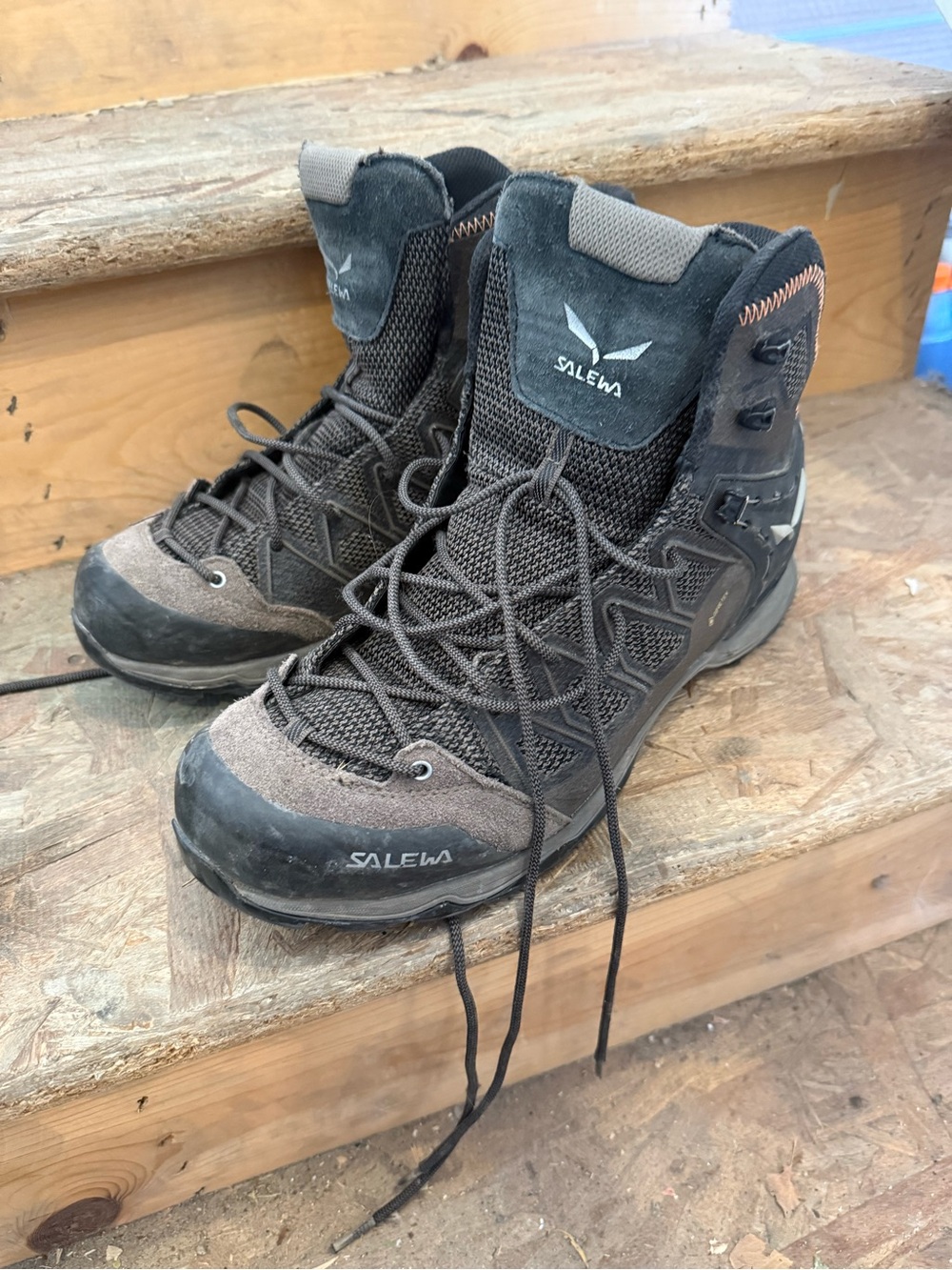 Salewa Men's Brown Hiking Boots - Durable Mid-High Support